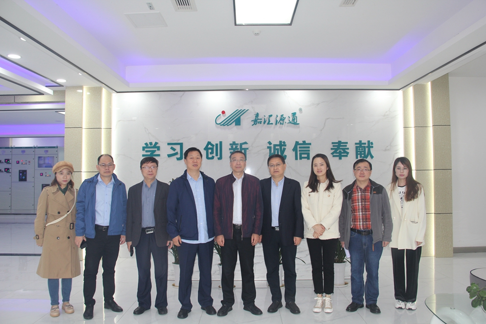 gWGF_1652880378620096021.jpg IMG_2202.jpg