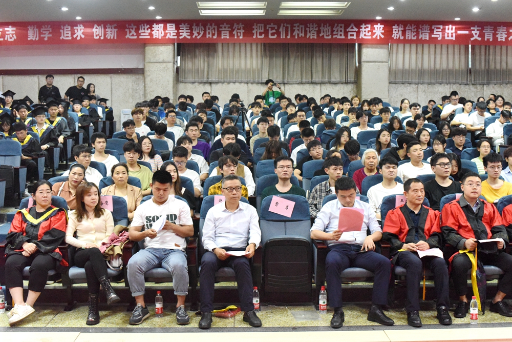 BeLs_1687162446788000255.jpg DSC_6324.jpg