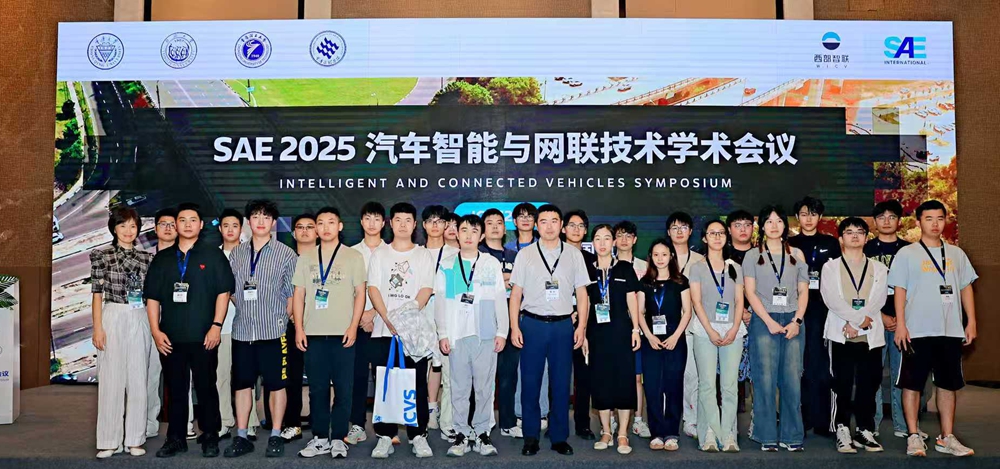 UBqX_1758448752766090468.jpg 3.jpg