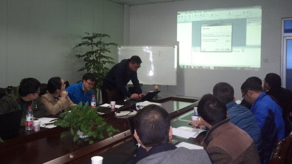 C:Documents and SettingsAdministratoru684c面u65b0闻稿-伟德国际1946教师参加ABB机器人技术培训学习？7-03-27-2324.jpg