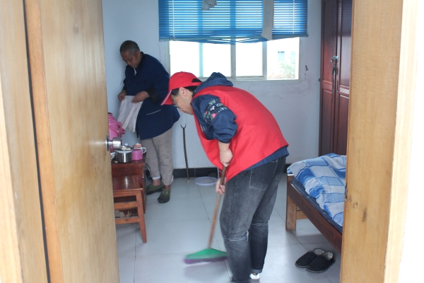 1492047929421004162.jpg IMG_1389.jpg