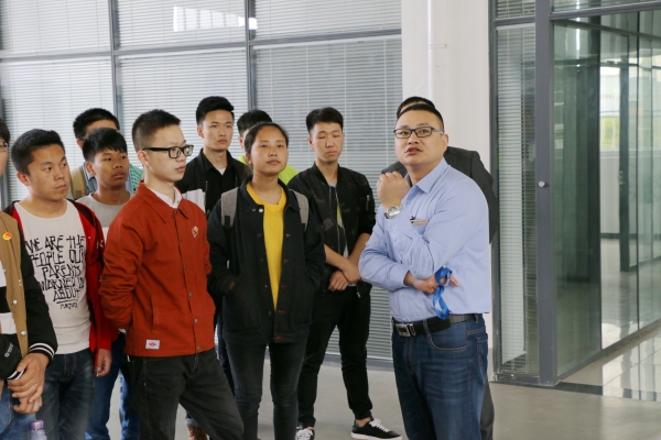 1493864003725047141.jpg IMG_4037.jpg