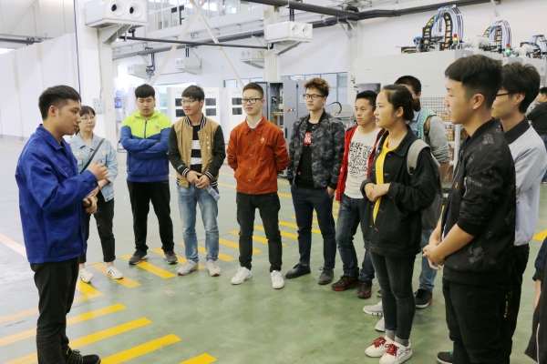 1493864039493003597.jpg IMG_4048.jpg